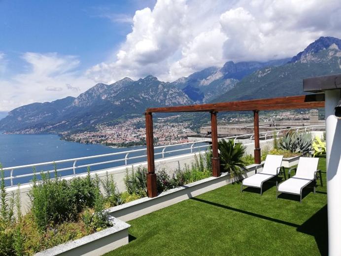 Attico With Big Terrace In Residence With Pool Valbrona Buitenkant foto