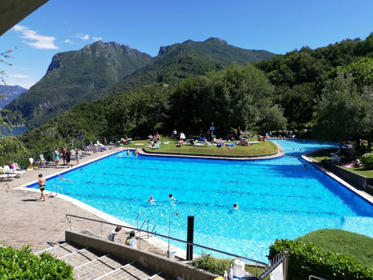 Attico With Big Terrace In Residence With Pool Valbrona Buitenkant foto