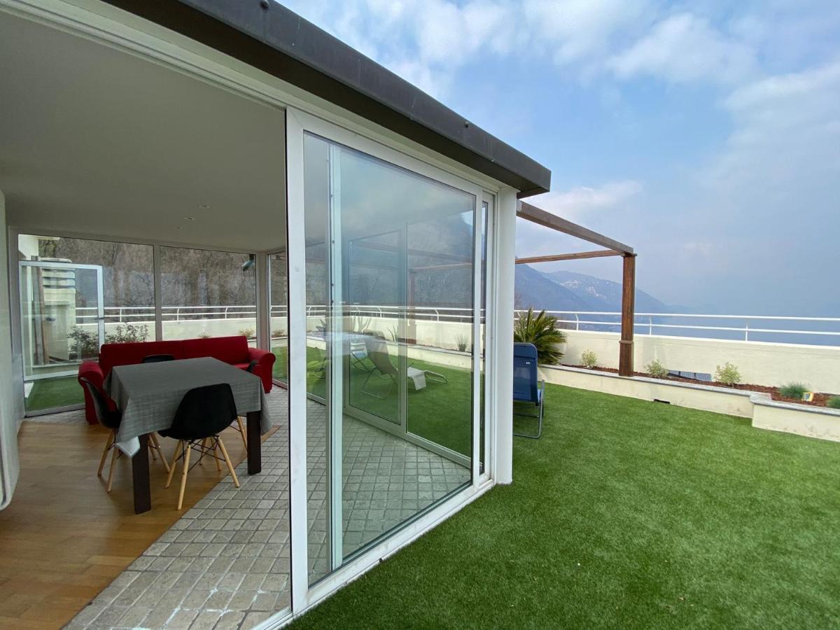 Attico With Big Terrace In Residence With Pool Valbrona Buitenkant foto