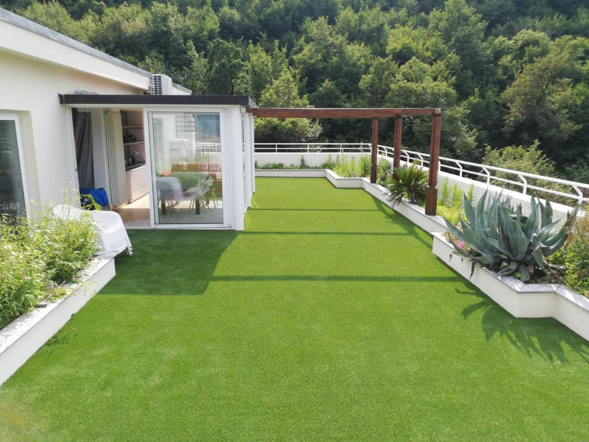 Attico With Big Terrace In Residence With Pool Valbrona Buitenkant foto